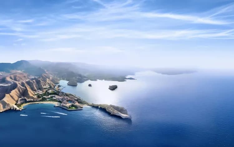 Oman signs $2.6bn deals led by $1.8bn Al Bandar project